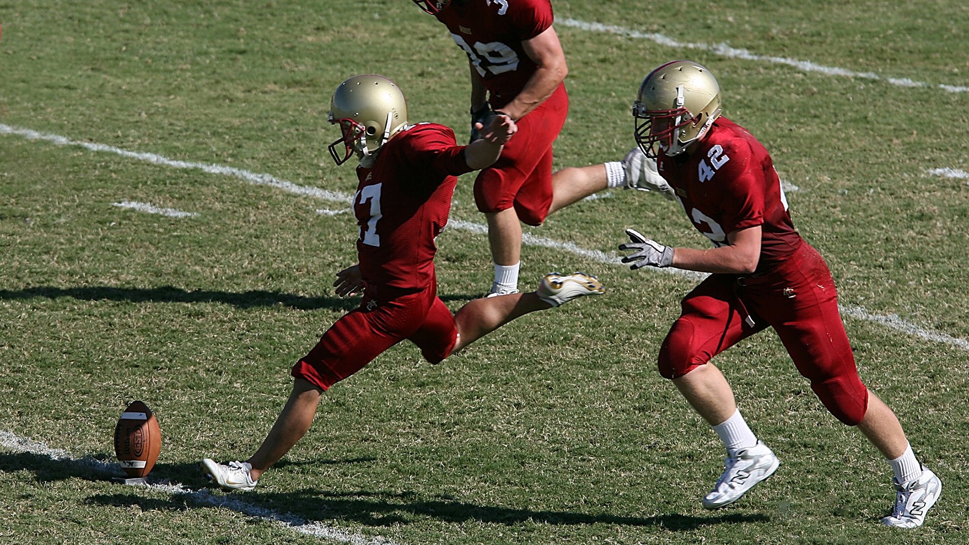 爱游戏体育娱乐-“马丁·高尔西的坚韧表现成就阿根廷美洲狮队的进攻与防守平衡”