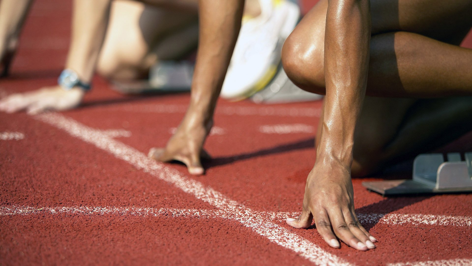 爱游戏app活动-女子篮球注重传球视野训练提高进攻组织效率,女子篮球训练计划项目